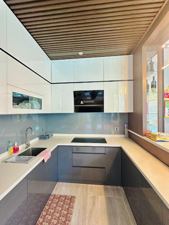 ダナンのLuxury villa with pool and jacuzzi in quiet area — 写真6