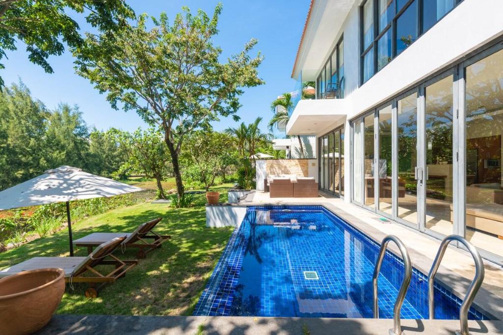 ダナンのLuxury Ocean Villa 3 bedrooms close to the Beach — 写真4