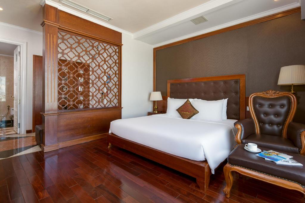 Nearby Da nang Airport - Deluxe Twin in Da Nang