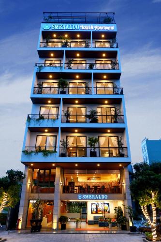 ダナンのSmeraldo Hotel — 写真3