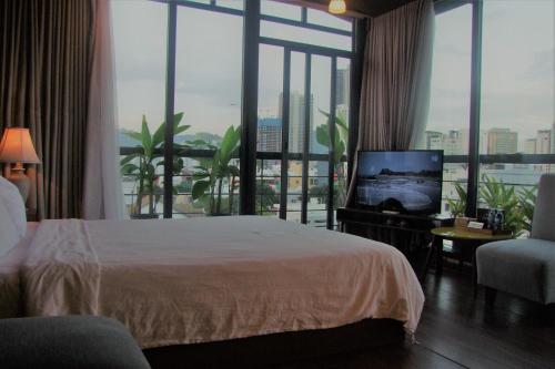Oasis Hotel & Apartment in Da Nang — photo 2