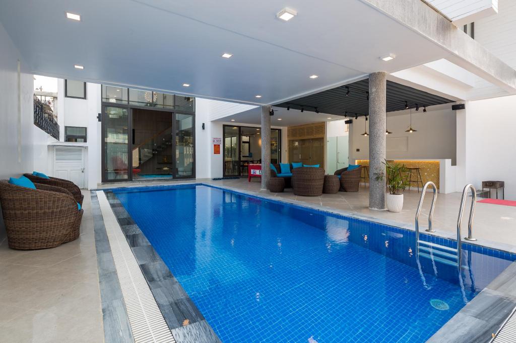 Charming Pool Villa by My Khe Beach in Da Nang