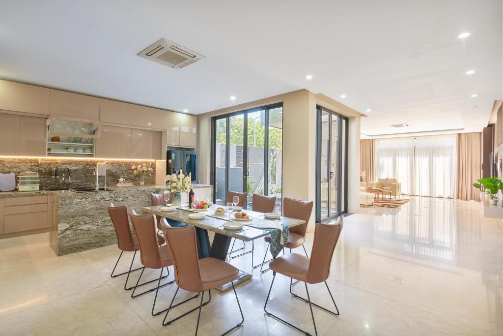 ダナンのMay Crystal Villa 5BR private pool near the beach — 写真4
