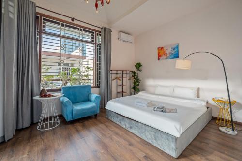 Khai Villa Private Pool 6BR Walk to Han Market and Han River in Da Nang