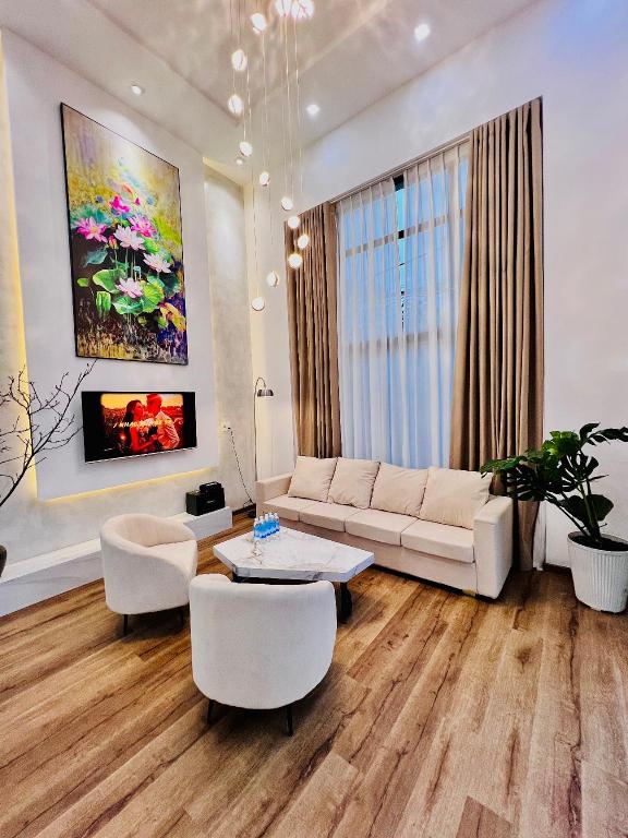 ダナンのMorden Villa Near Beach 6*bedrooms nearbeach — 写真3