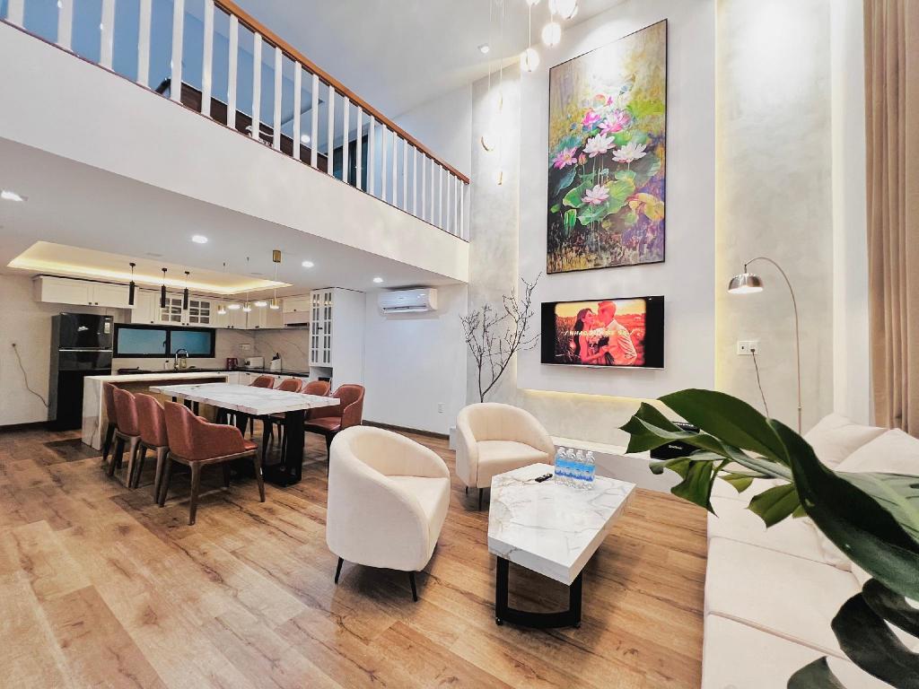 ダナンのPool Villa 6Beds Near My Khe — 写真4