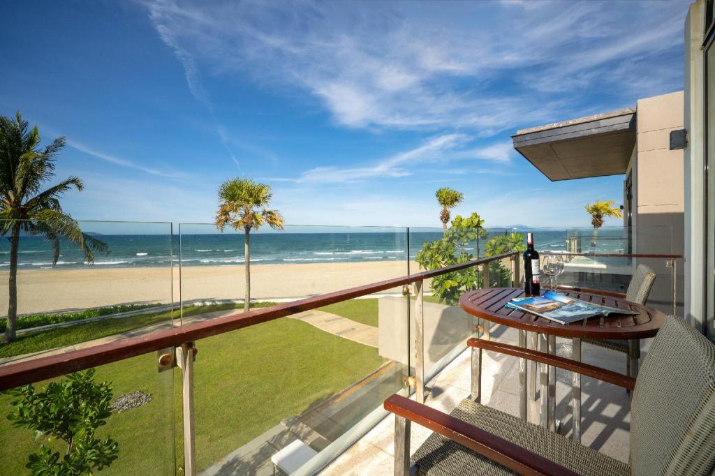 H.YAT.T Da Nang beachfront villa in Da Nang — photo 6
