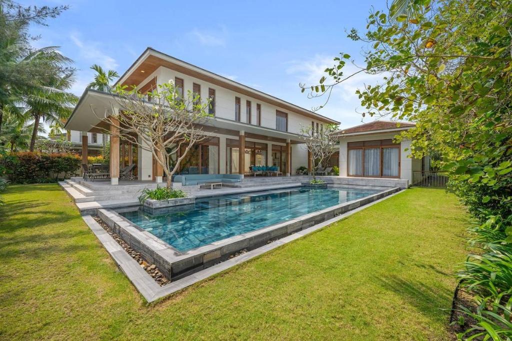 Ocean Estates Villa Da Nang in Da Nang