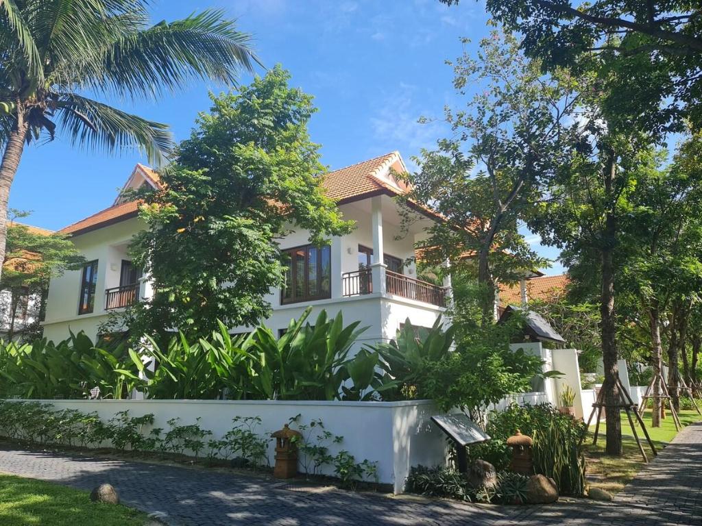 lalahouse-4BR Purama Villa With Ocean view Da Nang in Da Nang — photo 6
