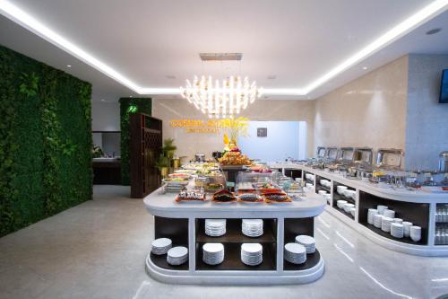 ダナンのCordial Grand Hotel Da Nang Beach - Infinity Rooftop Pool — 写真5