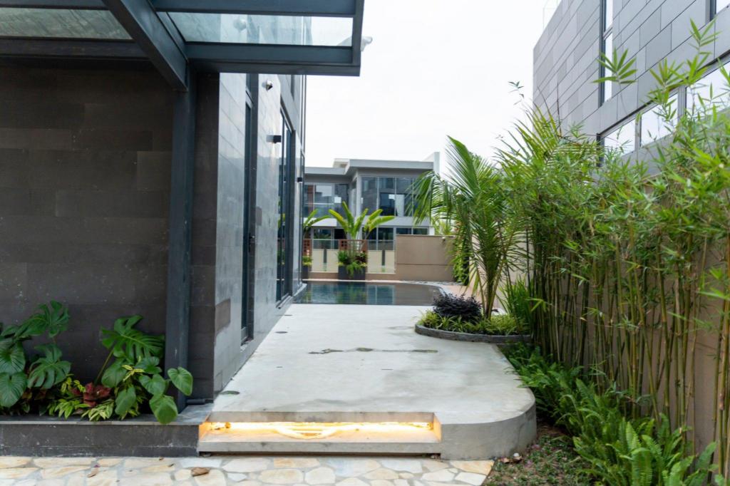 ダナンのLUXURY VILLA WITH 6 BEDROOMS 650M2 — 写真6
