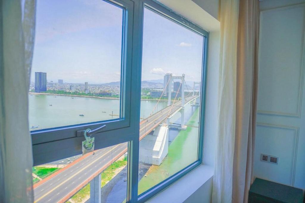 ダナンの5star Apt golden bay Hotel
Lux 2BR river view — 写真6