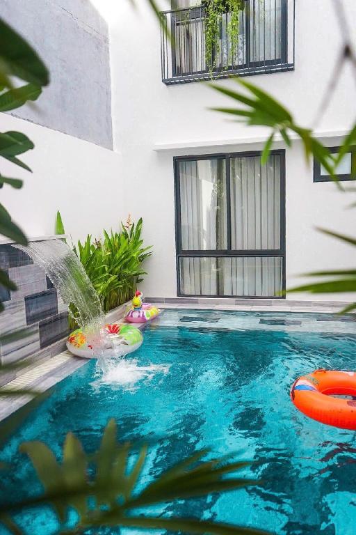 ダナンのPoolVilla-5BRs Walk to MyKhe Beach-Full AC — 写真4
