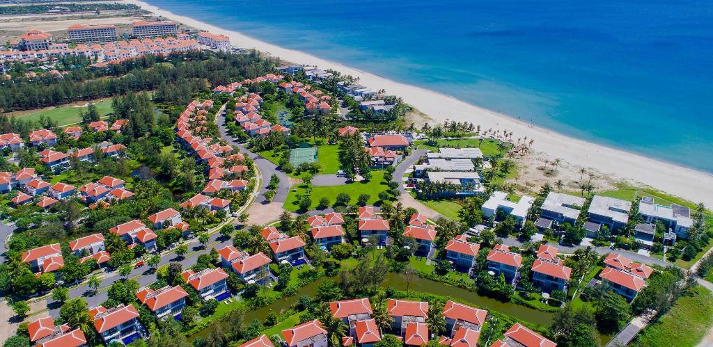 TOV Ocean Resort, 3 bedrooms with Private Pool in Da Nang