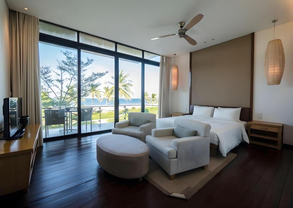 H.YAT.T Da Nang beachfront villa in Da Nang