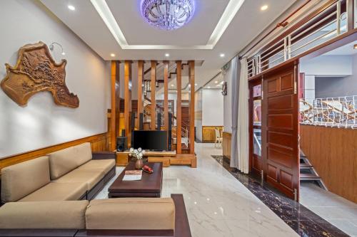 ダナンのKhai Villa Private Pool 6BR Walk to Han Market and Han River — 写真3