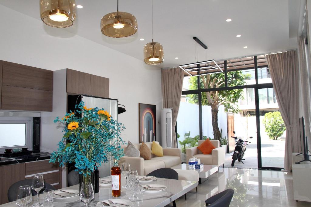 ダナンのMalem Villa 5Bedrooms near Han River My Khe Beach — 写真2