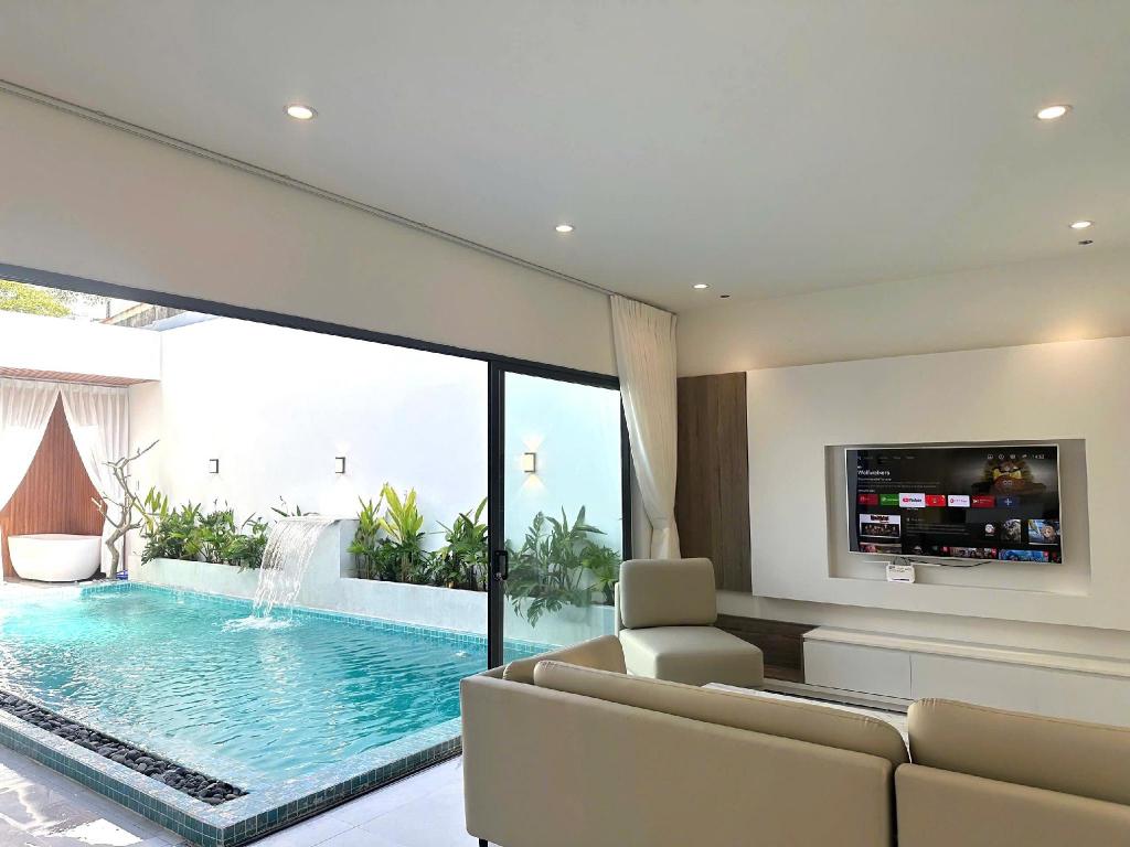 ダナンのWhite Corner Pool Villa 4BR — 写真3