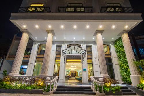 The Now Boutique Hotel & Apartment in Da Nang — photo 4