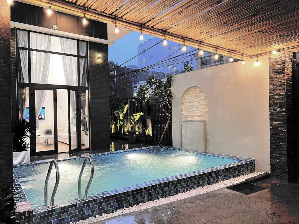 Pool Villa 6Beds Near My Khe in Da Nang