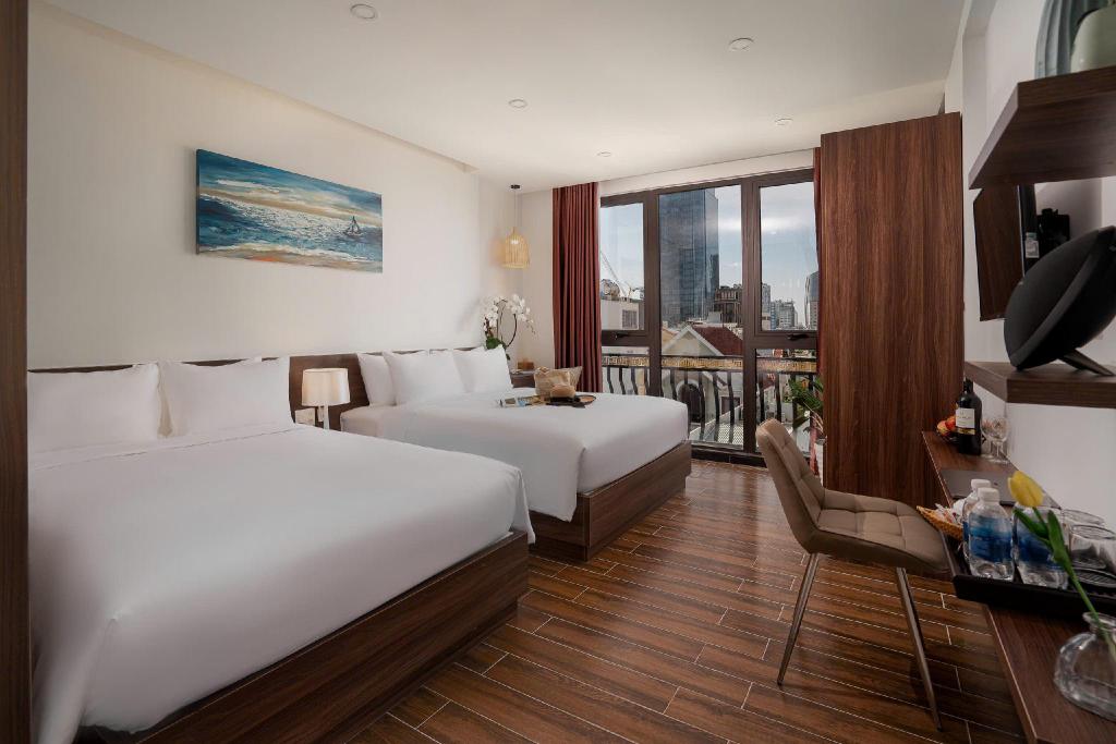 ダナンのDragon View Riverfront Hotel — 写真2