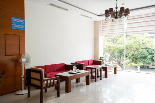 Shared lounge/TV area