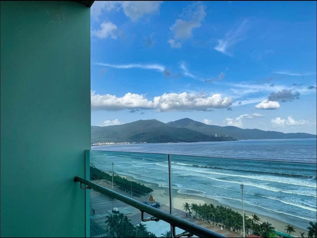 ダナンのBeach Front- Ocea view- Infinity Pool on Rooftop — 写真6