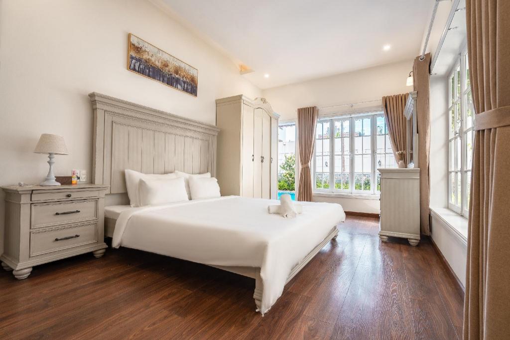 ダナンのPOOL VILLA 4 Bedrooms near My Khe beach — 写真2