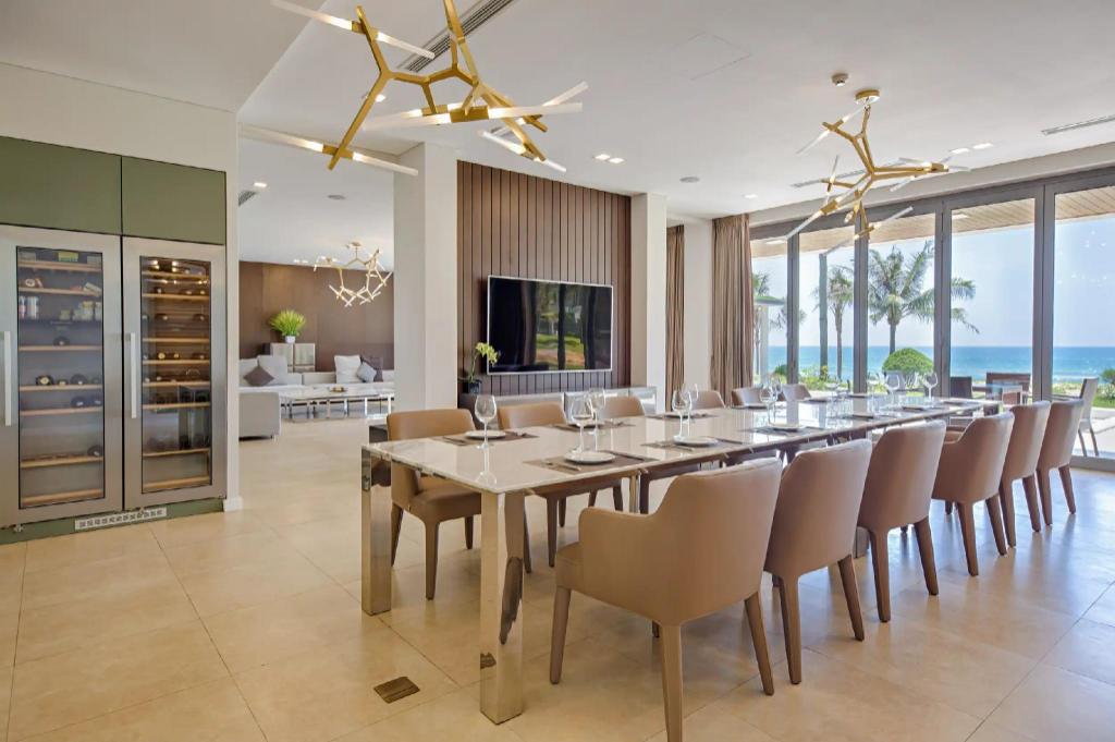 ダナンのLuxe 6BR Beachfront Villa: Group Getaway Haven — 写真5
