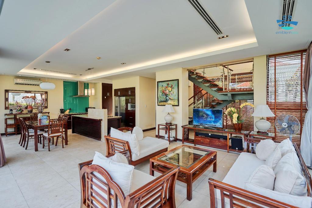 Separate living room