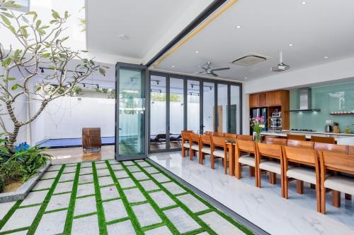 ダナンのStunning Da Nang Beach Villa — 写真4