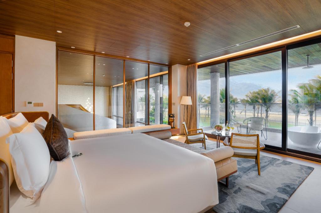 ダナンのAll Inclusive Luxury: Private Beachfront Paradise — 写真2
