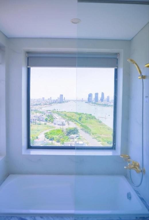 ダナンの5star Apt golden bay Hotel
Lux 2BR river view — 写真5