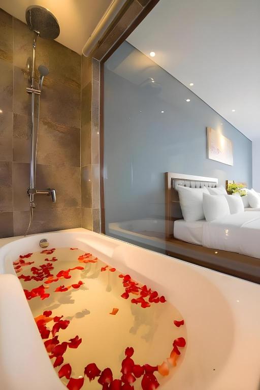 HẢI TRIỀU HOTEL in Da Nang — photo 5