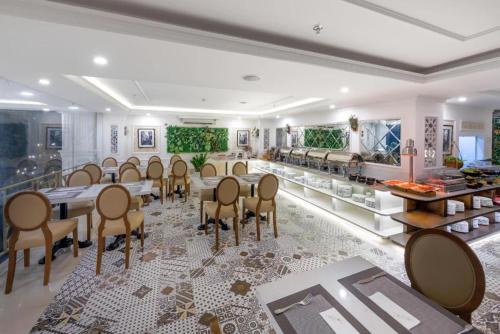 ダナンのBella Merry Hotel - 100m To The Beach — 写真5