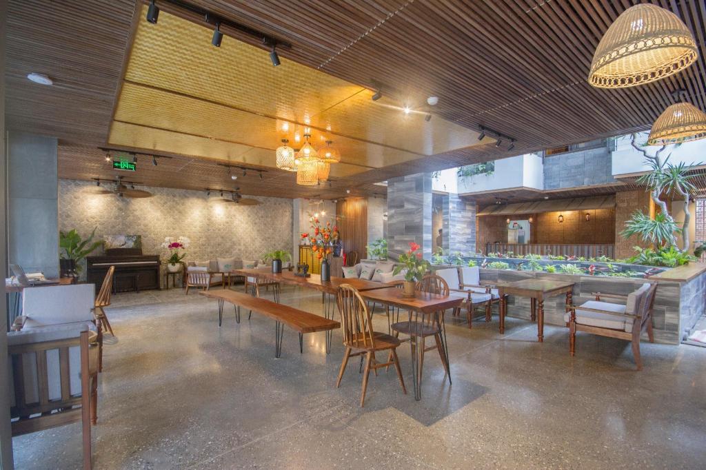 Big Family Stu Apt by Beach, Free Pickup &Footbath in Da Nang — photo 5