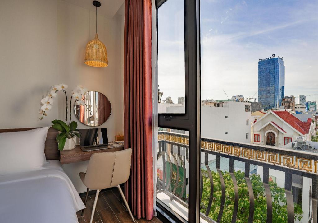 ダナンのDragon View Riverfront Hotel — 写真3