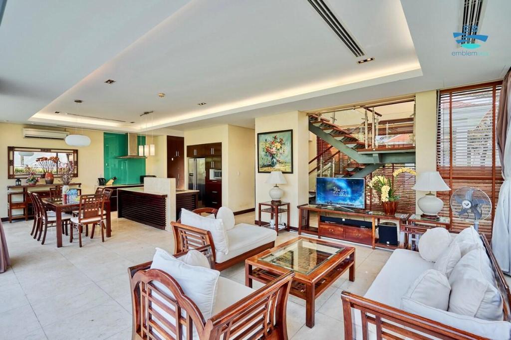 Separate living room
