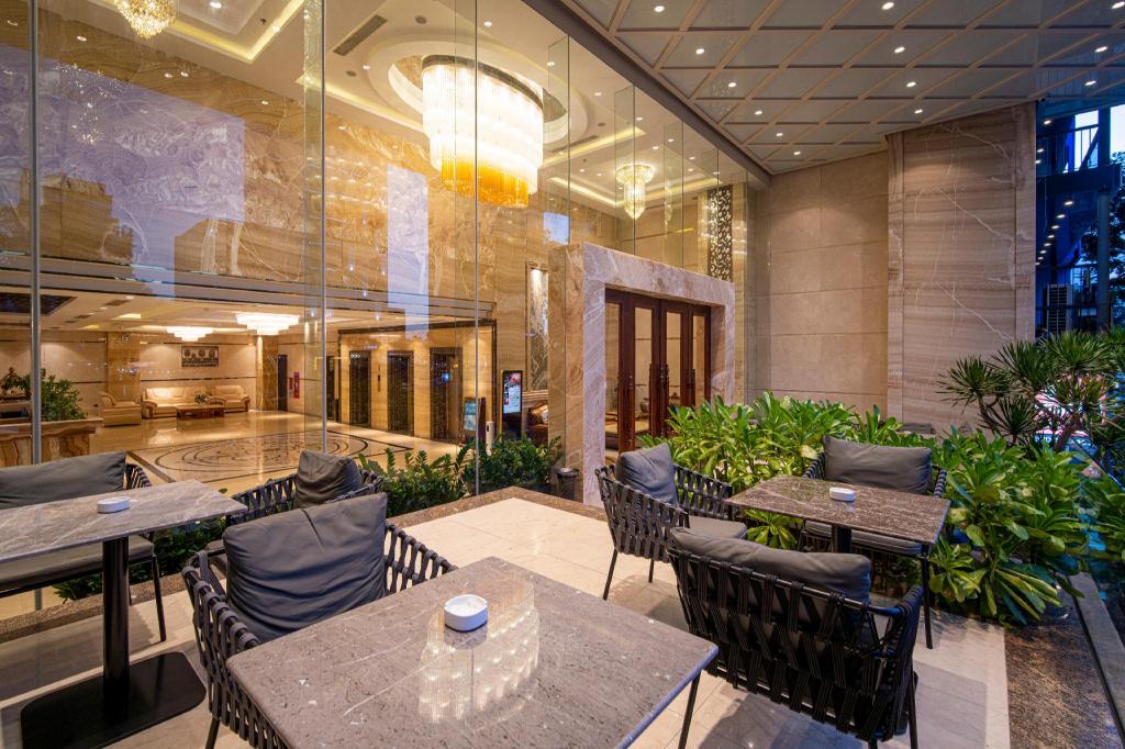 ダナンのLuxtery Hotel — 写真4