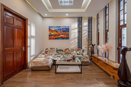 ダナンのKhai Villa Private Pool 6BR Walk to Han Market and Han River — 写真4