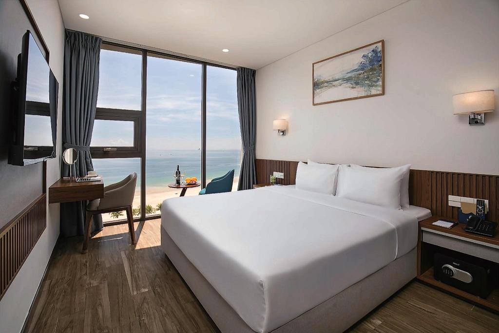 ダナンのMangata Beachfront Hotel - Rooftop Bar Sea View — 写真2