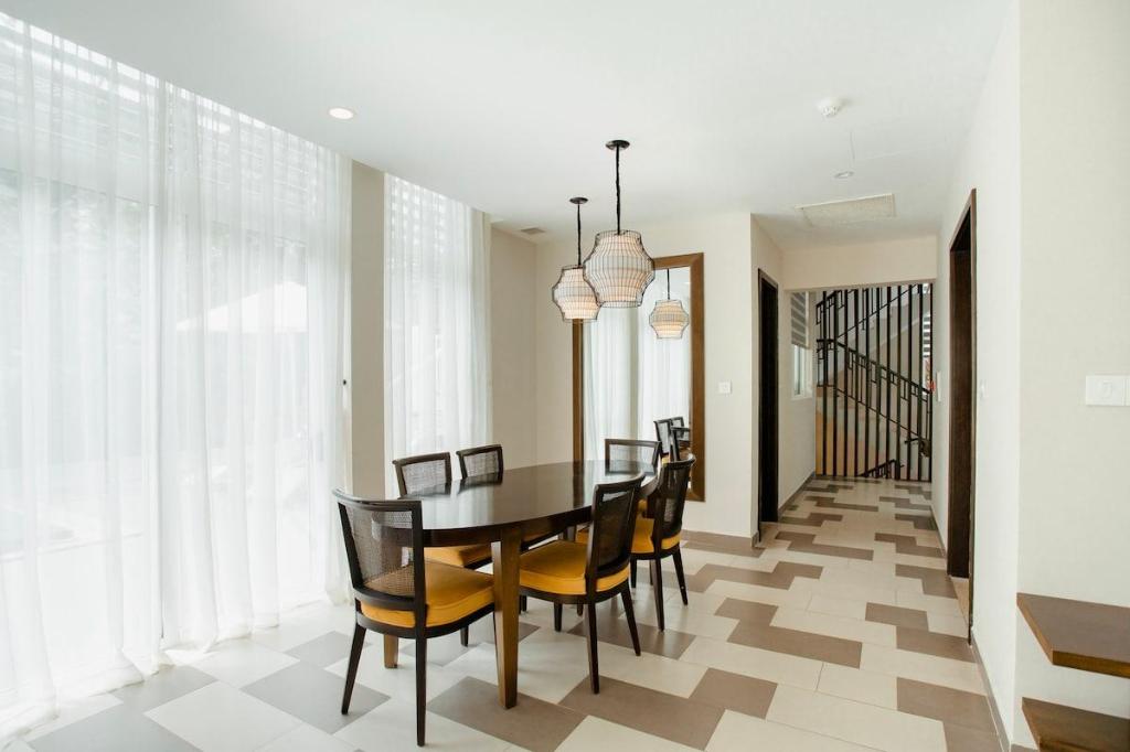 ダナンのPremier Village Danang Beachfront 4BR Pool Villa — 写真5