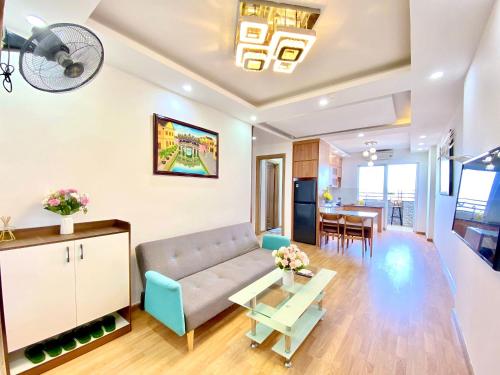 Shared lounge/TV area