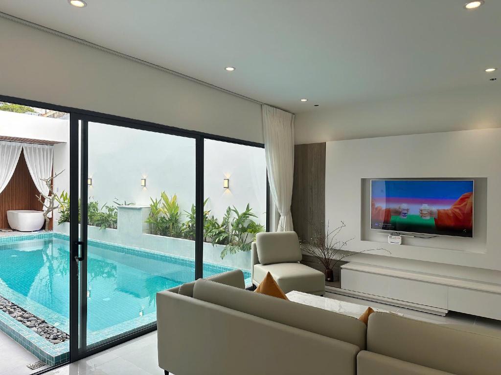ダナンのWhite Corner Pool Villa 4BR — 写真2