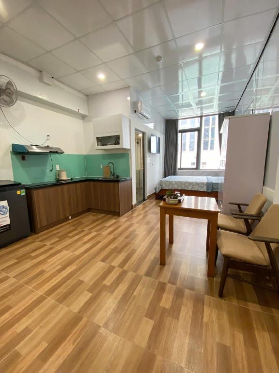 Bright studio with sea view, 5 mins beach,BIG SALE in Da Nang
