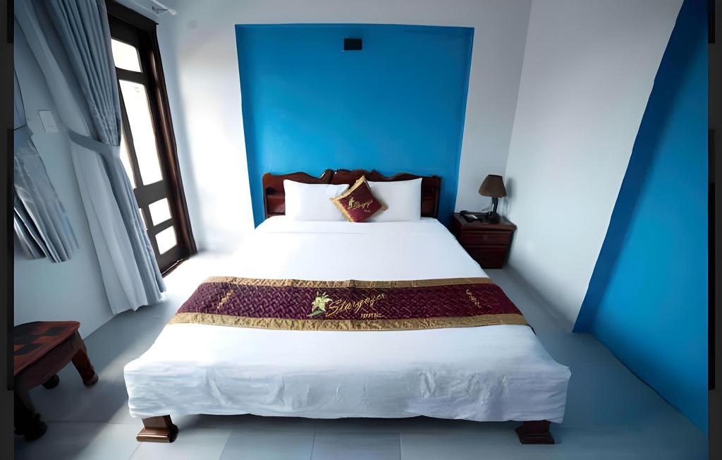 Stargazer Hotel - Deluxe King/Balcony - River View in Da Nang