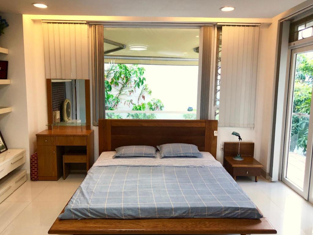 ダナンの4BR AC Livingroom Full Modern Furnitures Nearbeach — 写真2