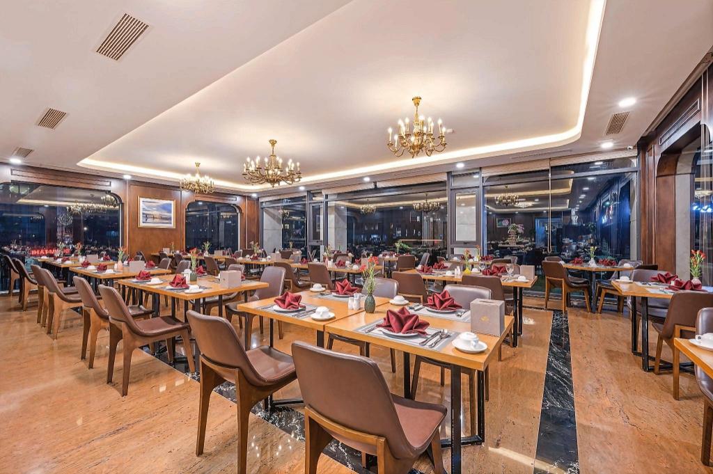 ダナンのGolden Lotus Hotel Da Nang - Rooftop Bar Sea View — 写真6