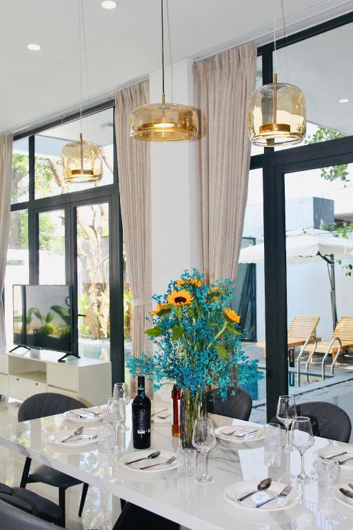 ダナンのMalem Villa 5Bedrooms near Han River My Khe Beach — 写真5
