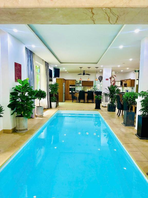 Private pool